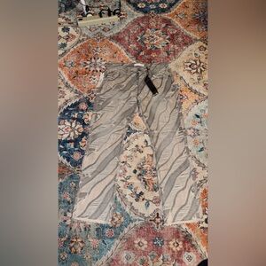 KDNK Distressed Men's Gray Patterned jeans Sz 34New with tags